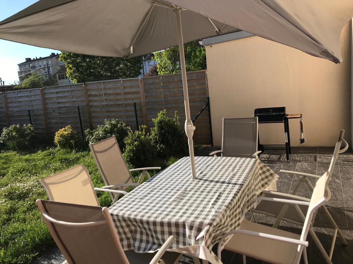 לה מאנש Agreable Maison Proche Gare Avec Parking Gratuit מראה חיצוני תמונה